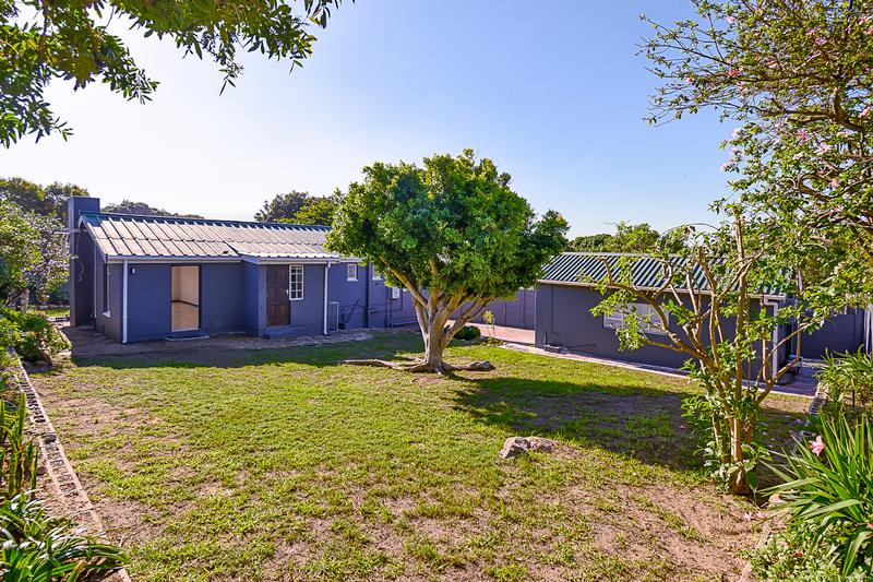 To Let 4 Bedroom Property for Rent in Lakeside Western Cape